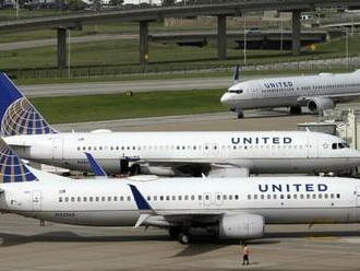 Nezaočkovaní zamestnanci United Airlines by mohli prísť o prácu