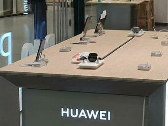 Dopady sankcí: Huawei v Česku zavírá kamenný obchod, prodeje telefonů se propadly