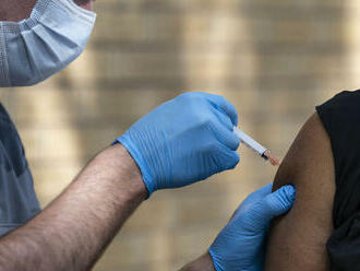 Viac ako dve tretiny Slovákov by sa nechali preočkovať treťou dávkou vakcíny