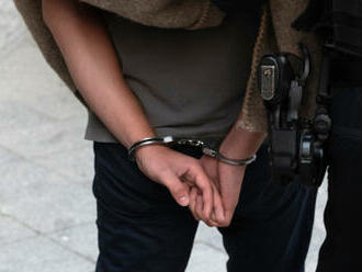 Policie zadržela muže, který podle ní v minulém týdnu přepadl banku v Praze