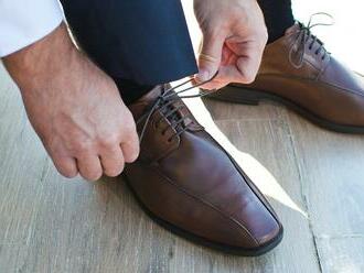 Elegantné každodenné topánky do práce. Ako si vybrať, aby ste zaistili Vašim nohám komfort?