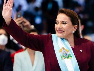 Honduras má prvýkrát v histórii prezidentku, Xiomara Castrová zložila prísahu  