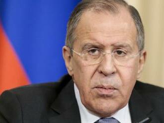 Rusko hovorí o hrozbe zo strany NATO, ktoré chce podľa Lavrova vtiahnuť Ukrajinu do aliancie
