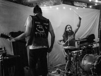 Jihočeští hardcore punks Dezinfekce slaví 30 let existence novým albem