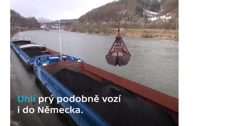 Do Česka připlula historicky první loď naložená černým uhlím z Austrálie.