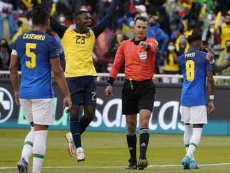 Skalp Brazílie bol blízko. Ekvádorčania zúrili, VAR odvolal dve červené i penalty