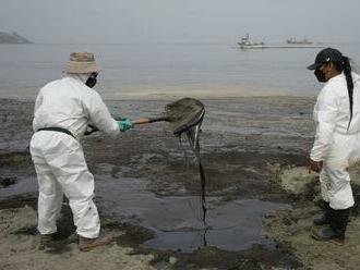 Peru vyhlásilo stav environmentálnej núdze. Ropa tam znečistila 21 pláží