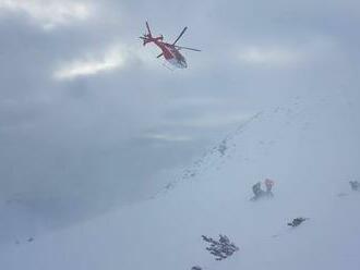 Lavína v Západných Tatrách usmrtila 25-ročného skialpinistu
