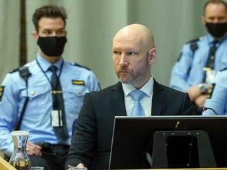 Breivik je rovnako nebezpečný ako v roku 2011, tvrdí súdna psychiatrička
