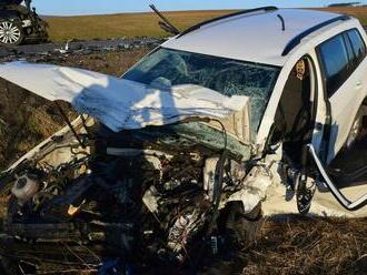 Hrozivá nehoda pri Skalici: Traja vážne zranení, z áut ostal šrot