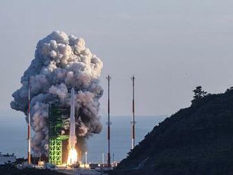 Južná Kórea otestovala prvú vlastnú vesmírnu raketu