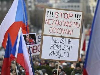 Demonštrácie neobišli ani Česko: V Prahe protestovali proti prijatiu novely pandemického zákona