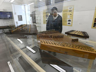 Slovácké muzeum v Uherském Hradišti otevřelo výstavu věnovanou cimbálu