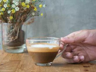 Dve až tri šálky kávy denne môžu prispieť k dlhovekosti. Vedci ju považujú za súčasť zdravého životného štýlu