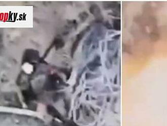 Šokujúce video nevhodné pre citlivé povahy: Tu roztrhala bomba zraneného ruského vojaka