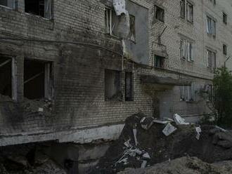 Na Ukrajine objavili ďalšie masové pohrebisko: V Lymane sa našli hroby vyše 50 civilistov