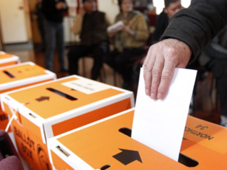 Novozélandskí tínedžeri chcú voliť. Aj na Slovensku by mohli, je to lepšie ako občianska výchova, tvrdí sociológ