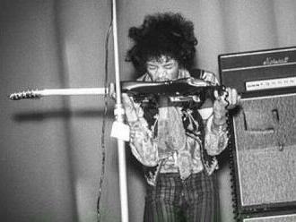 KVÍZ: Na kytaru hrál i zuby. Jak dobře znáte legendárního Jimiho Hendrixe?
