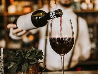 Zdanění tichých vín? Miliardy pro stát i diskvalifikace česko-moravských vinařů