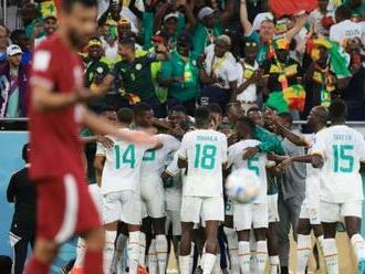 World Cup 2022: Qatar 1-3 Senegal - hosts eliminated after two games