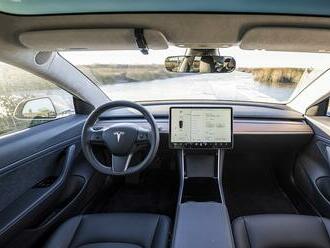 Tesla konečně vydává Full Self-Driving Beta pro všechny severoamerické zákazníky
