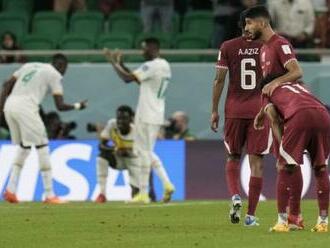 Katar prepísal históriu MS vo futbale, spomedzi všetkých hostiteľských krajín prišiel najrýchlejšie o šancu na play-off