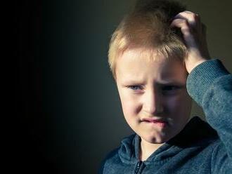 Ako veľmi schvaľuješ výsmech a ponižovanie detí v škole?  