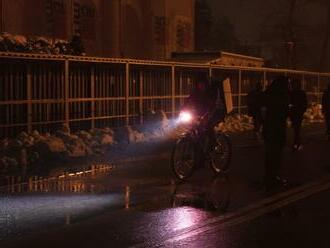 Kyjev čaká čaká silné sneženie a mráz: V meste však pretrvávajú výpadky elektriny