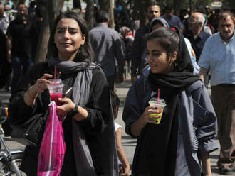 Kolem zákazu mravnostní policie v Íránu panují nejasnosti
