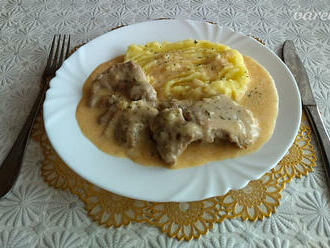 Recept: Dusená krkovička so zemiakovou kašou