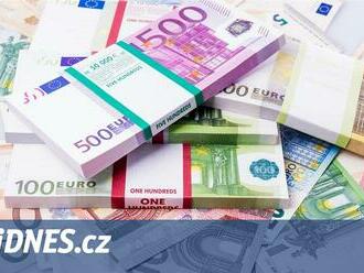 V Belgii se 165 sousedů složilo na sázenku, vyhráli v loterii 143 milionů eur - iDNES.cz