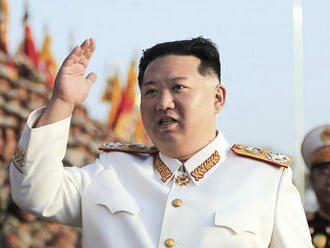 Kim predstavil nové ciele na posilnenie vojenskej sily, zo Severnej Kórey sa má stať jadrová veľmoc