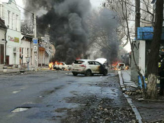 Chersonskú oblasť zasiahlo viac ako 80 ruských útokov, zbombardované boli desiatky budov