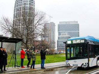 Bratislava testuje prvý mestský vodíkový autobus na Slovensku, jazdí zadarmo