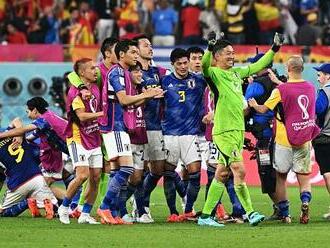 Sporný gól Japonska terčem vtipů: Nová vlajka, rozostřený obraz či úhel pohledu