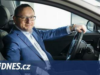 Šéf Kia v Česku: Spalovacích motorů od roku 2023 ubude, ceed přežije