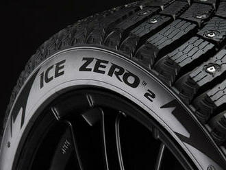Expert srovnal zimní silniční pneumatiky s hřeby s těmi závodními, výsledek ohromil i jeho