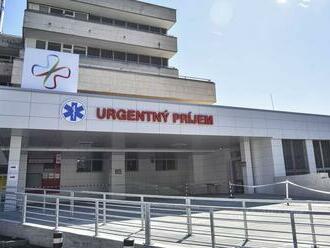 Na detskom urgente v Bratislave napadli záchranára. Opakovane