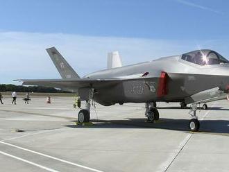 Nemci varujú pred nákupom stíhačiek F-35 v USA, vidia v tom značné riziká