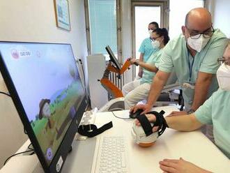 V košickej nemocnici pomáha s rehabilitáciou pacientov robot