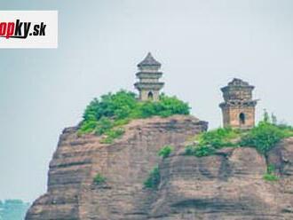 Kamenné dvojčatá trápia vedcov aj turistov: Ako vznikli pagody na vrchole strmých skál?