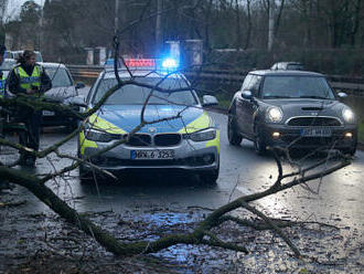 Silné bouře si v Německu vyžádaly desítky zraněných