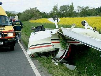 Pády vrtulníků, letadel i stíhaček: Letecké nehody na západě Čech, podívejte se