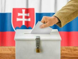 Slováci v karanténe sa budú môcť zúčastniť komunálnych a župných volieb, zahlasujú doma