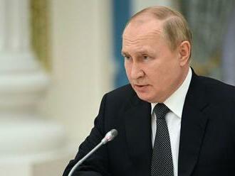 Rusko zvýši minimálnu mzdu, dôchodky a žoldy, nariadil Putin
