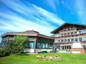 Rakúsko pri vodopádoch i jazerách v Hoteli Berghof Mitterberg *** s neobmedzeným wellness, polpenziou + vyžitím.