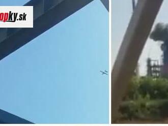 Masívny výbuch v Rusku blízko ukrajinských hraníc: VIDEO Nálet kamikaze dronu a rafinéria v plameňoch!