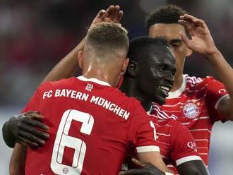 Osemgólová prestrelka v Nemecku: Bayern získal jubilejnú desiatu trofej!