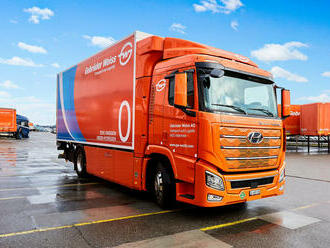 Jak napojit kamion budoucnosti. Do Česka poprvé přijede náklaďák poháněný vodíkem