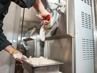 Stroje na zmrzlinu, ľad a šľahačku v profesionálnej gastronómii
